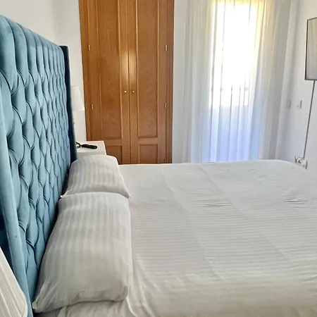 - Alicate Beachfront Apartment-9 Apartment *