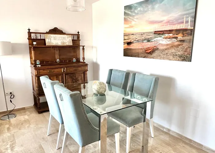 - Alicate Beachfront Apartment-9 Apartment *